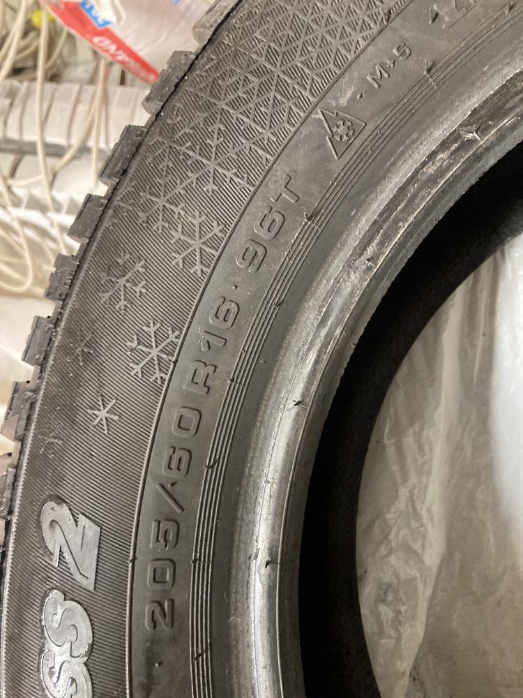 Продам зимние шины