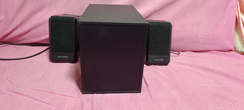 Продам акустическую систему Microlab M280