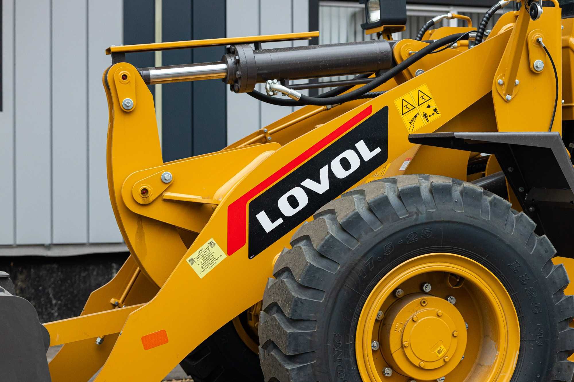 Фронтальный Погрузчик LOVOL FL935