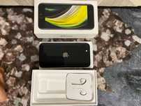 IPhone se black в отличном состояние