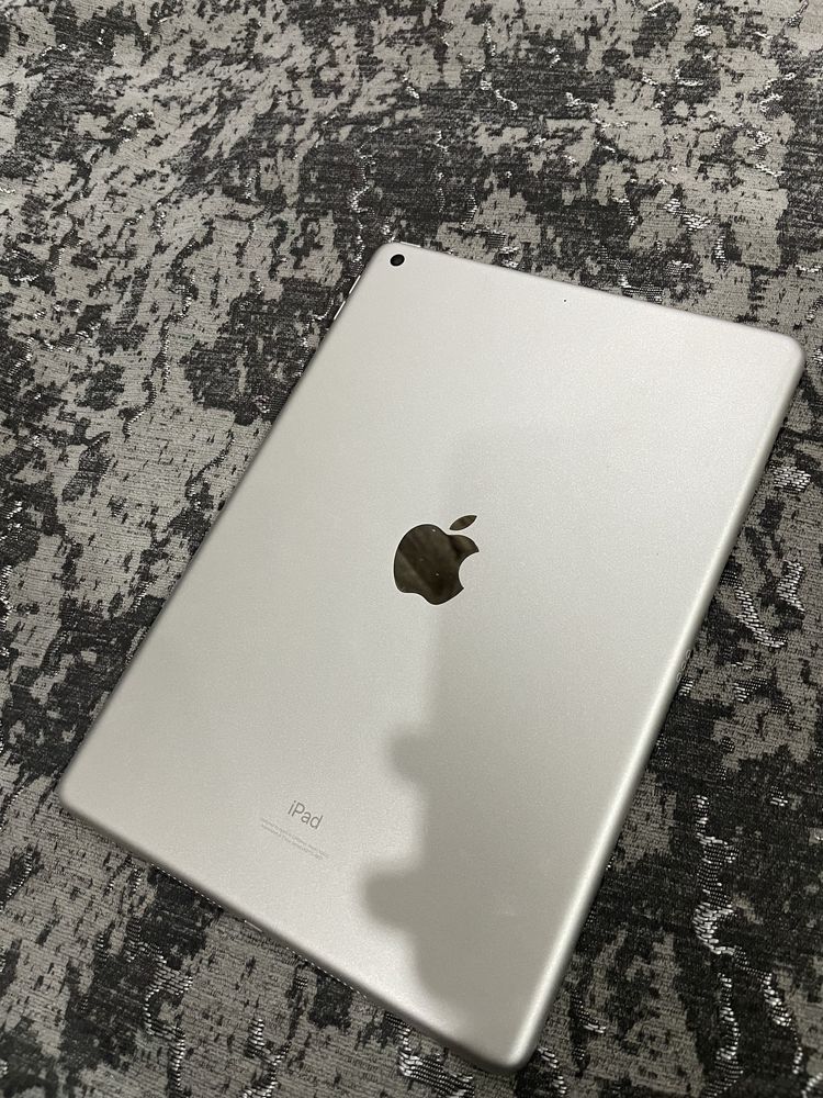 Продам Ipad (2021 года) В идеальном состоянии