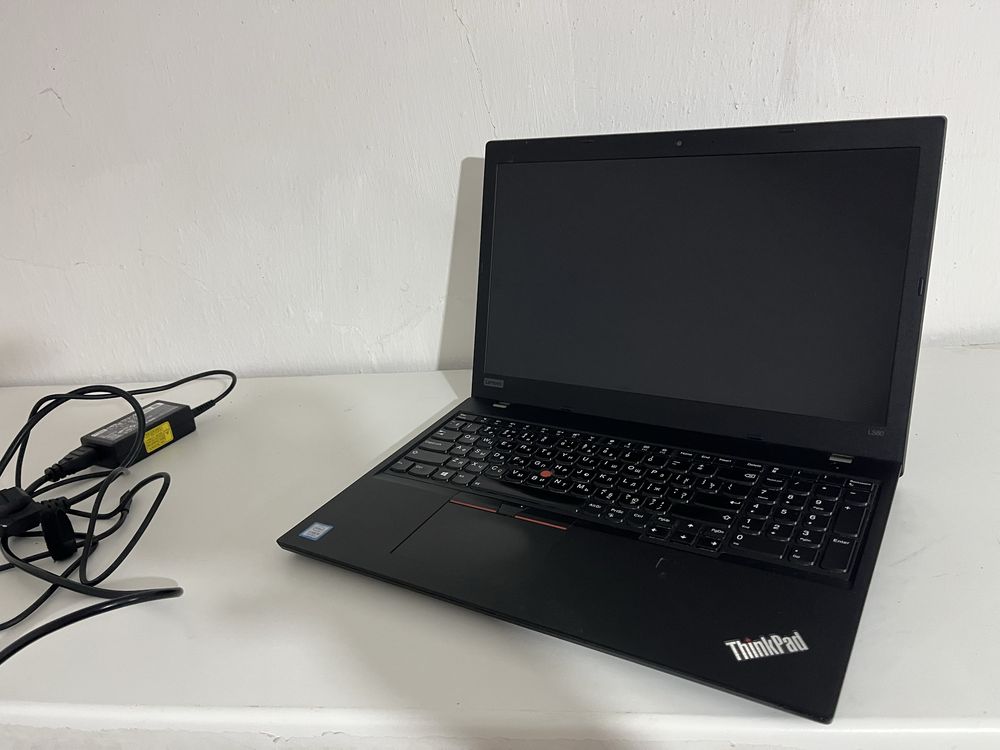 Lenova thinkpad t15 i5 8th