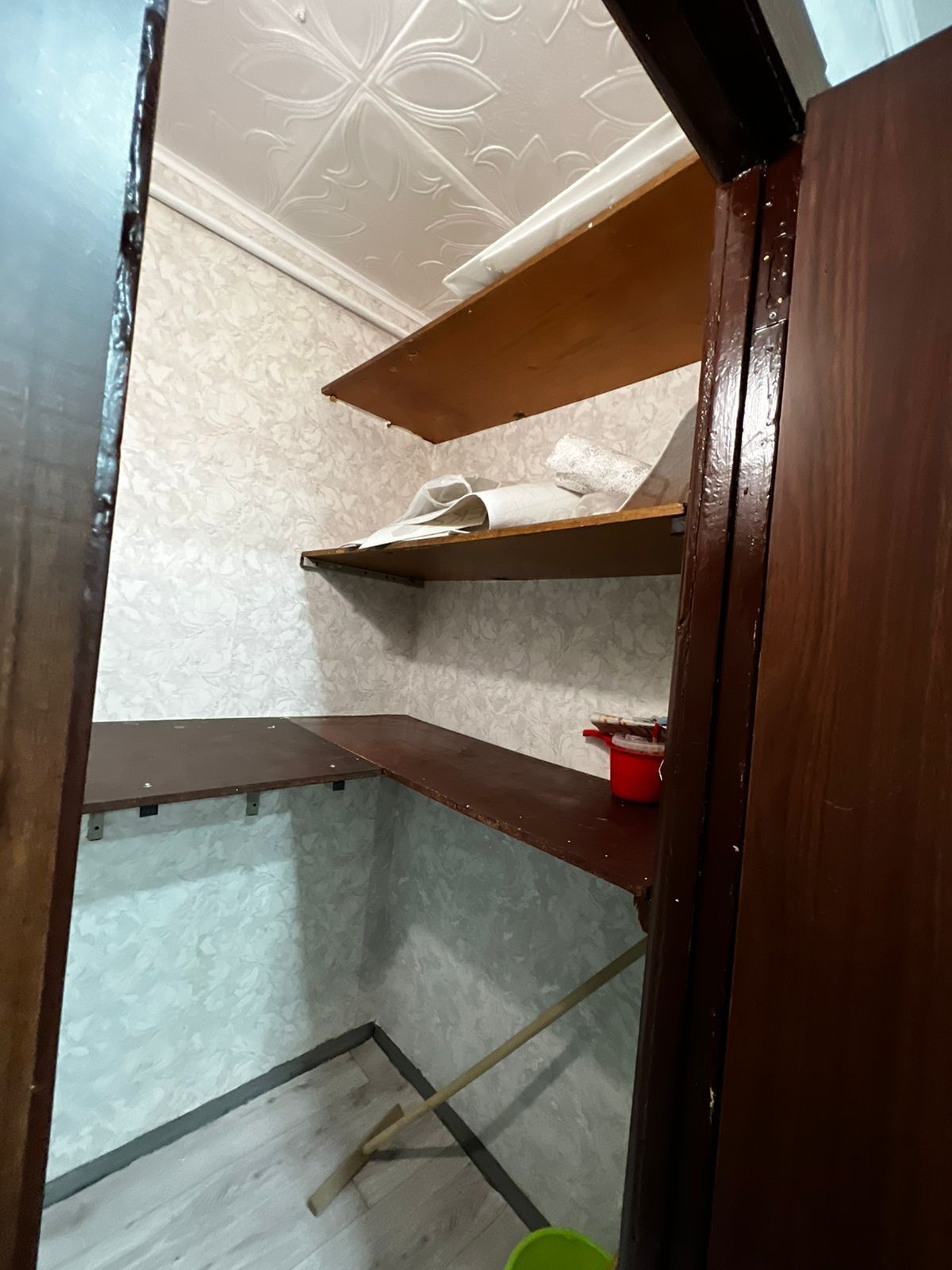 Продаю 2 комнатную квартиру в старом городе ру