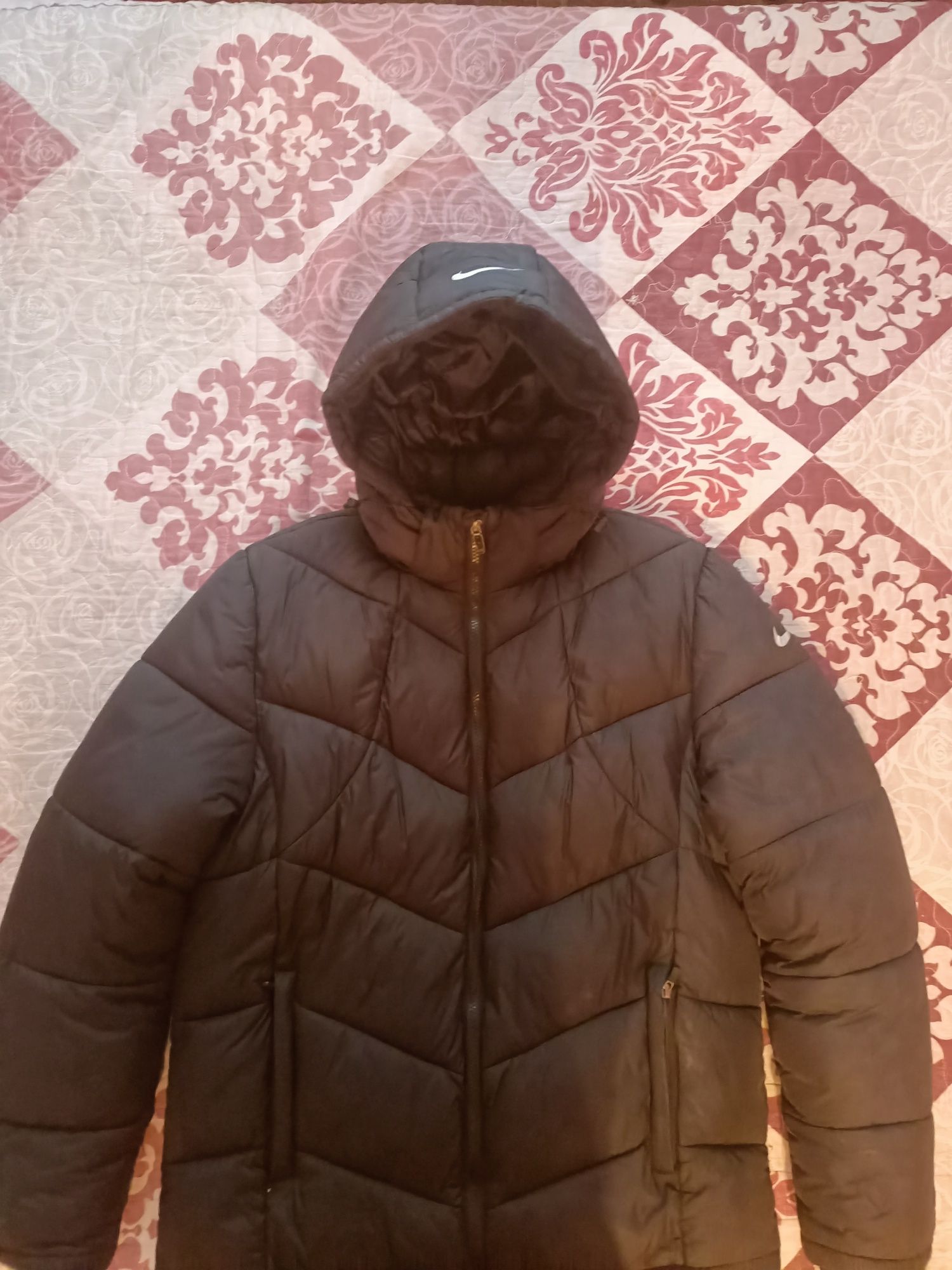 Продам куртки зима