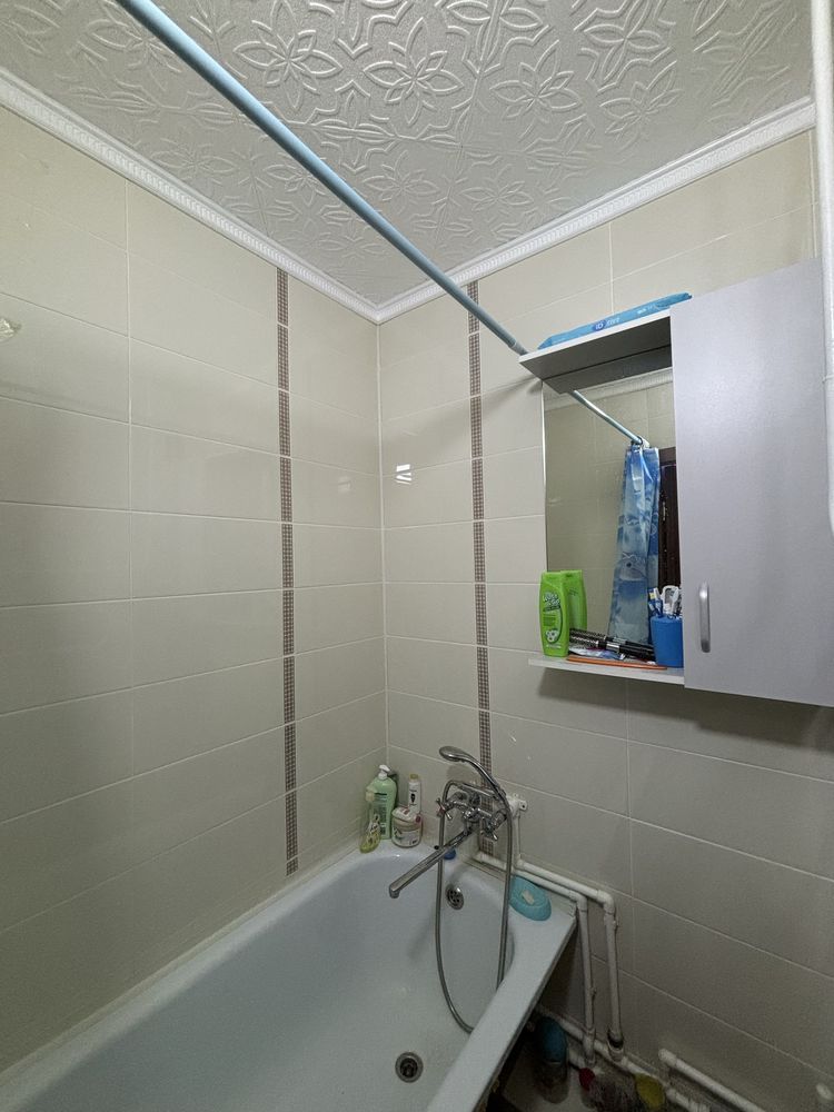 Продам 4х комн кв на Айманова 2