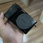 Продам камеру Sony a6000 , без объектива , только тушку.