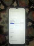Vivo y 35 жағдайы орташадан жоғары корпусында сырықтар бар