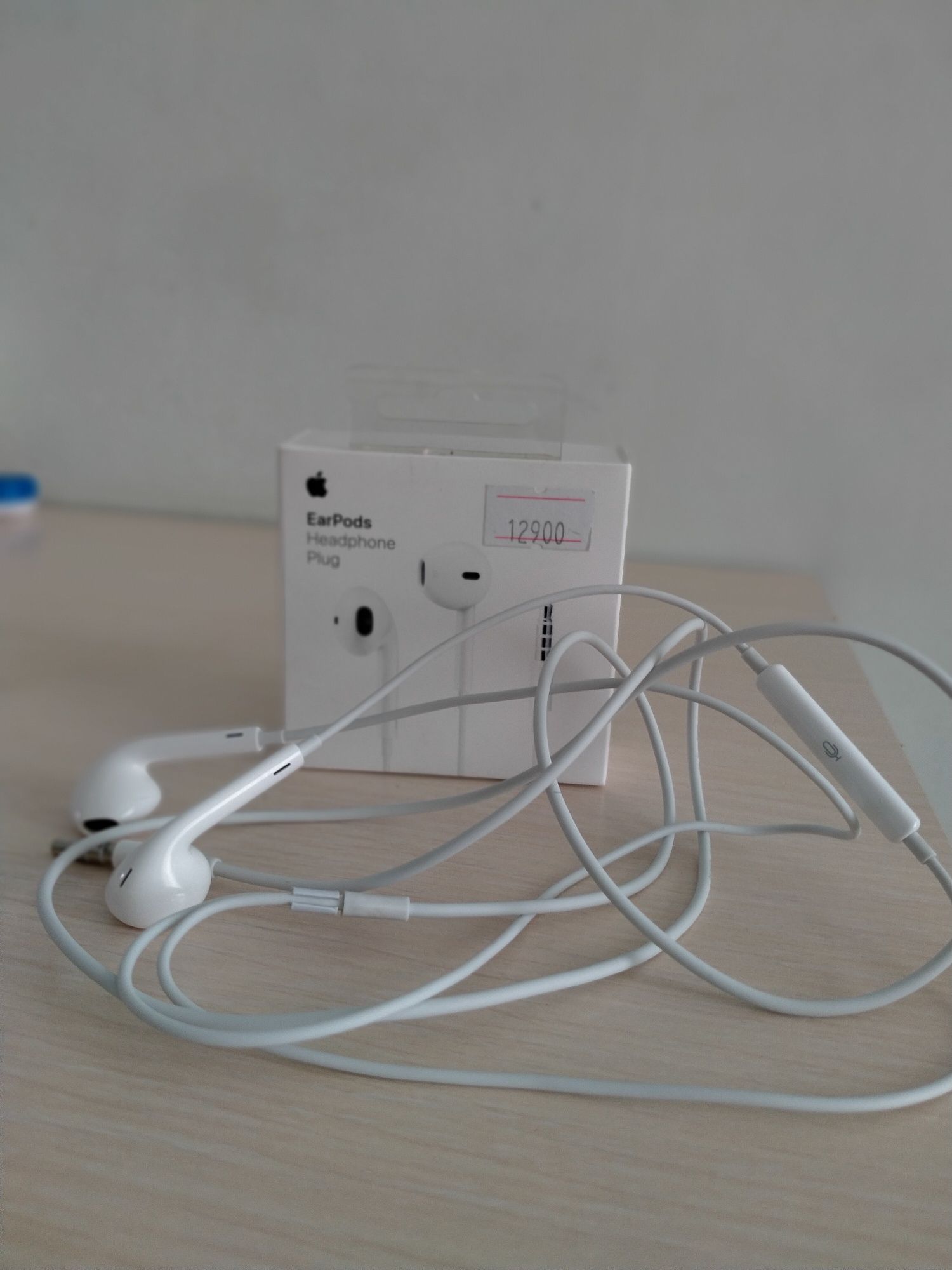 Продам наушники EarPods Plug