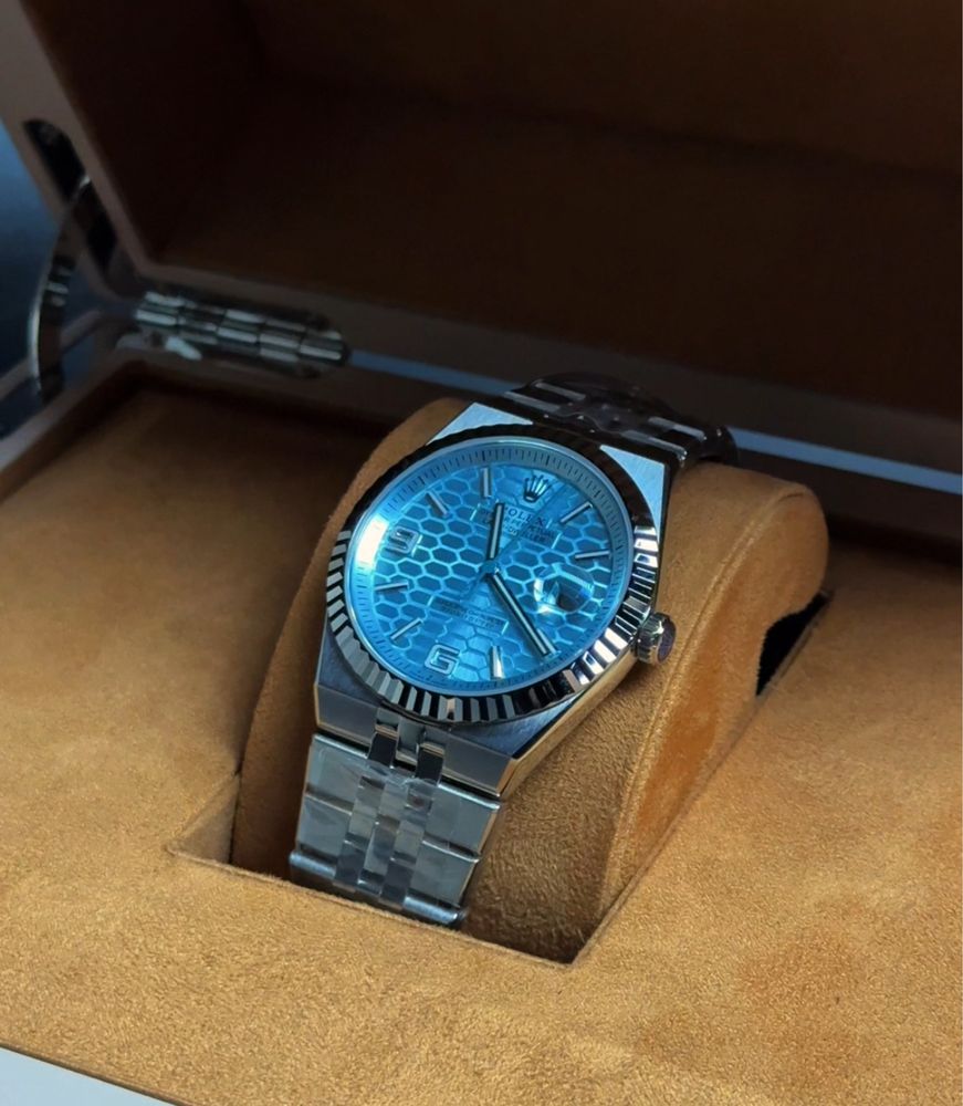 Omega Snoopy, премиальнве часы с швейцарским механизмом
