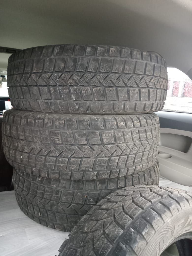 Продам шины 225,60,17