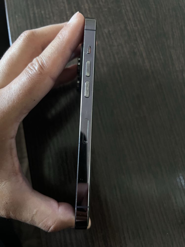 Продам Iphone 14 pro