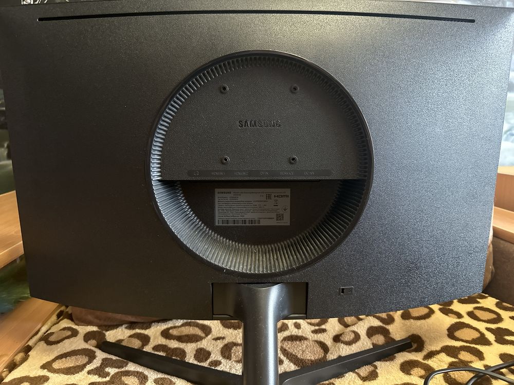 Монитор игровой Samsung