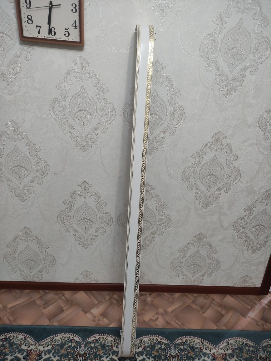 Карниз настенный