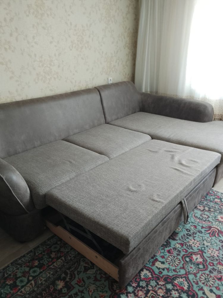 Продам диван с креслом
