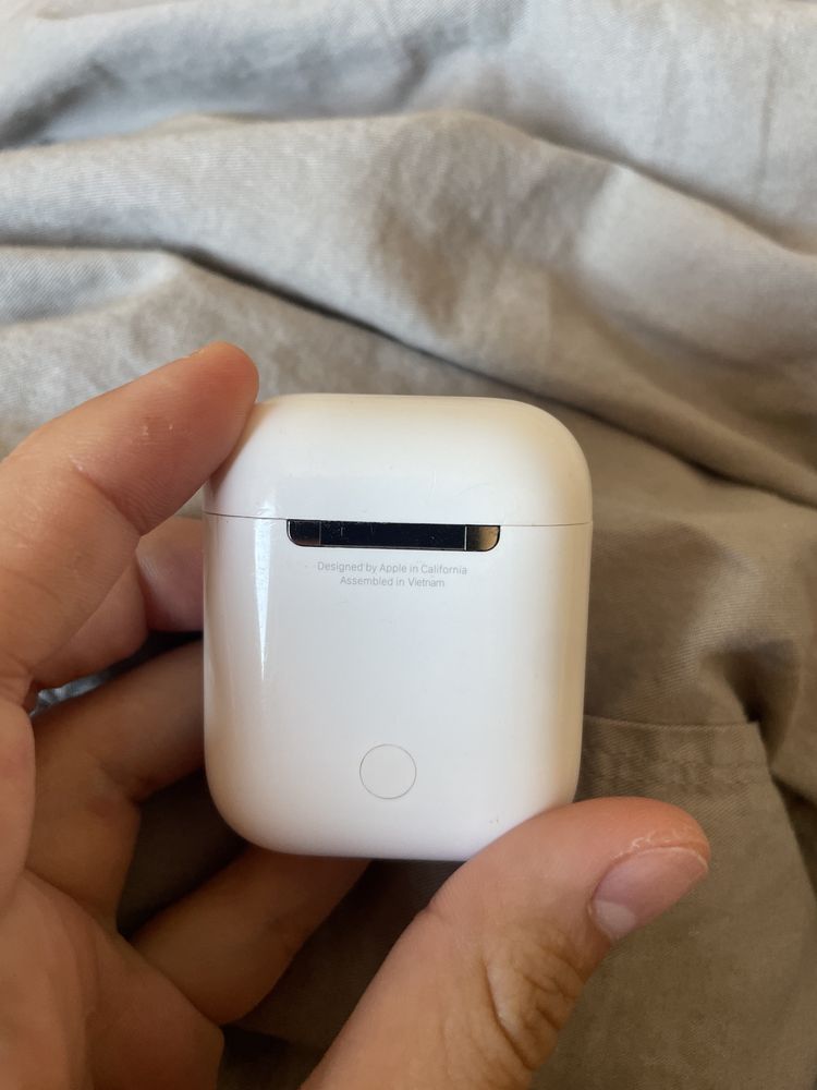 Наушники airpods