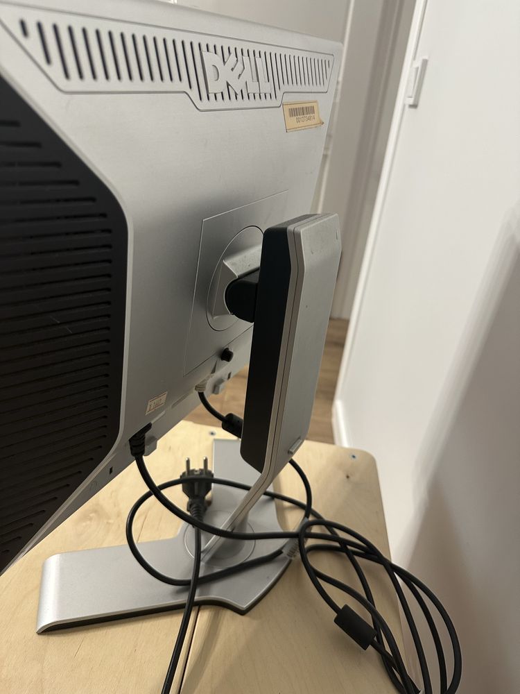 Dell у 1907FPt 19" Fullscreen LCD Monitor