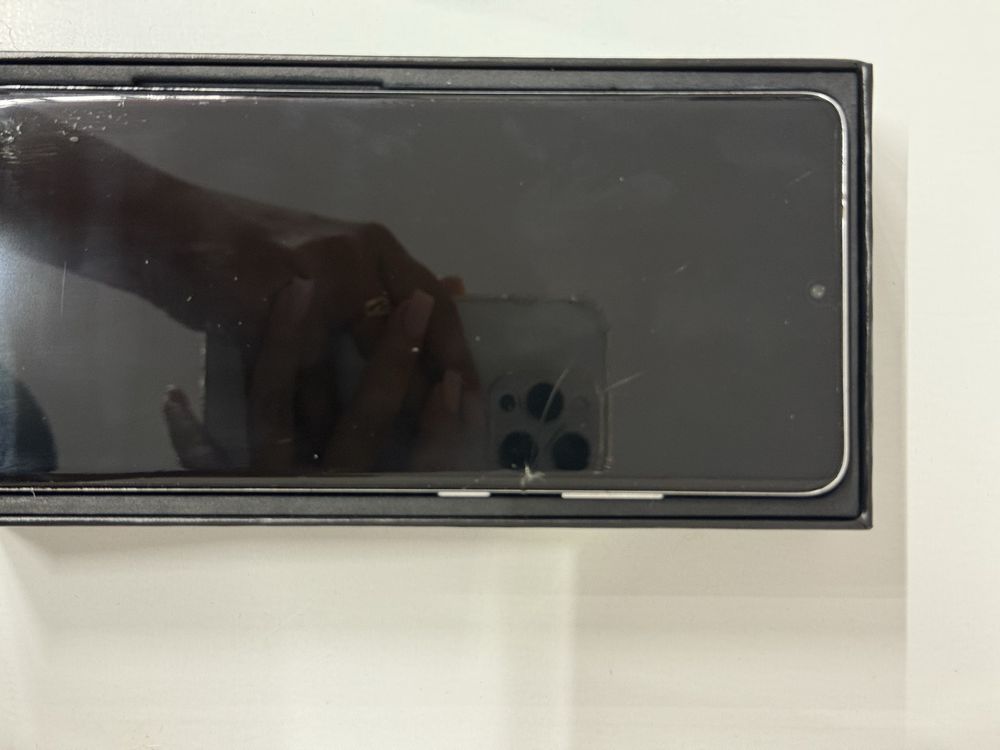 Продам Samsung galaxy s21 ultra