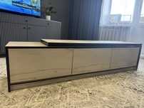 Продам тумбу под телевизор.