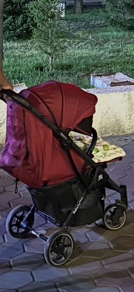 Продам прогулочную коляску