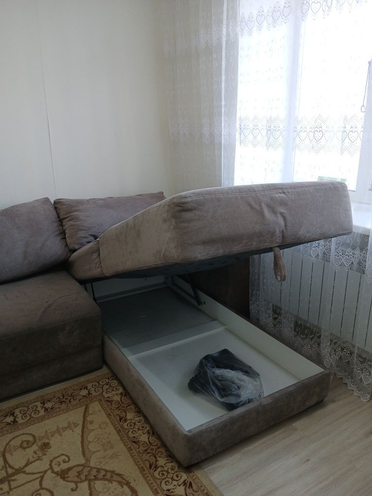 Продам диван раскладной угловой