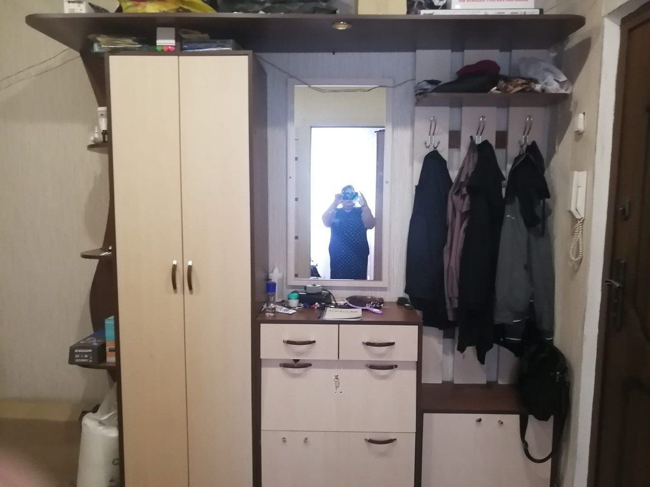 Продам прихожую 200х210