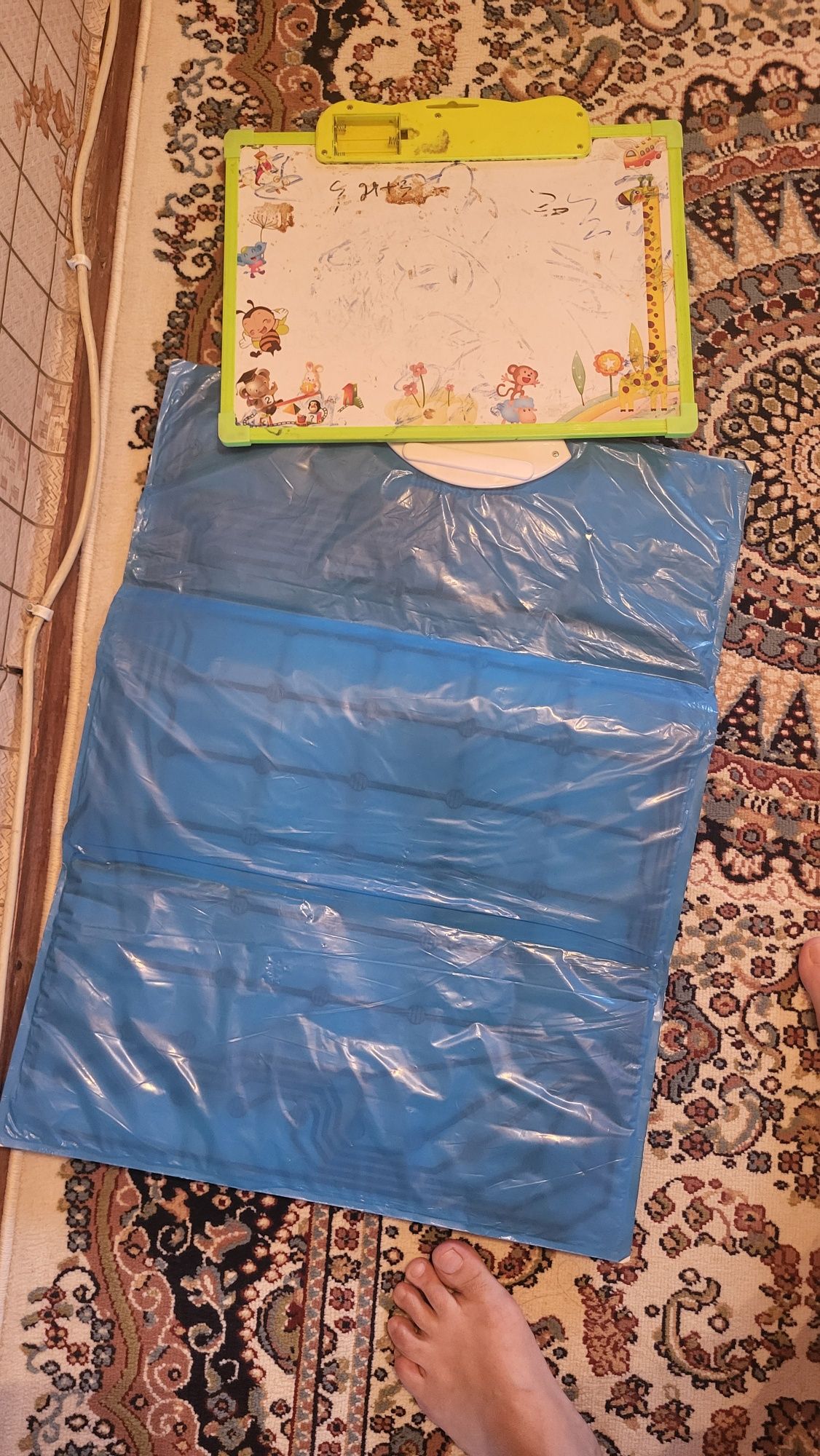 Продам алфавиті, Сөйлейтін алфавит сатамын