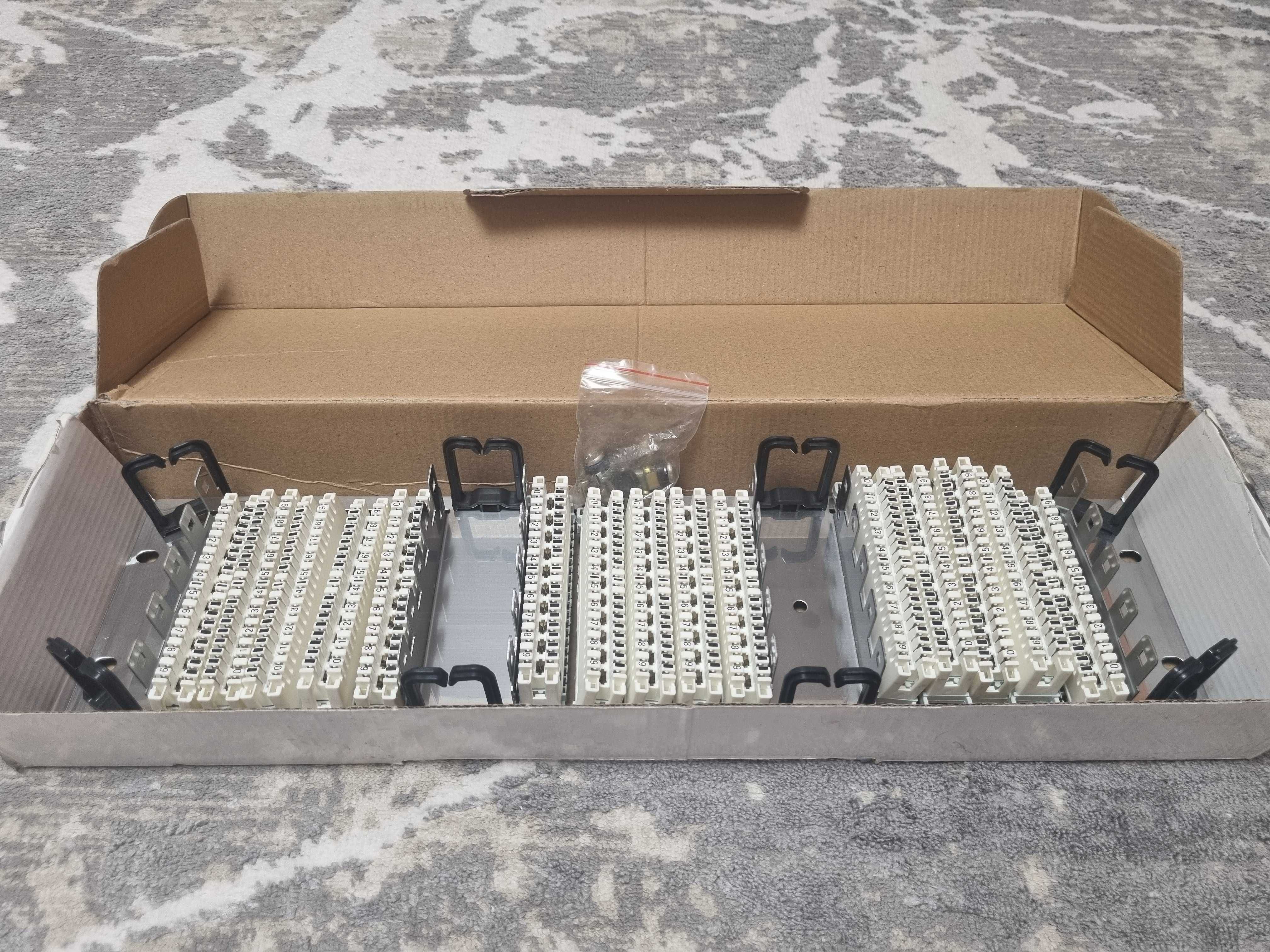Krone BOX с плинтами в комплекте на 150 пар