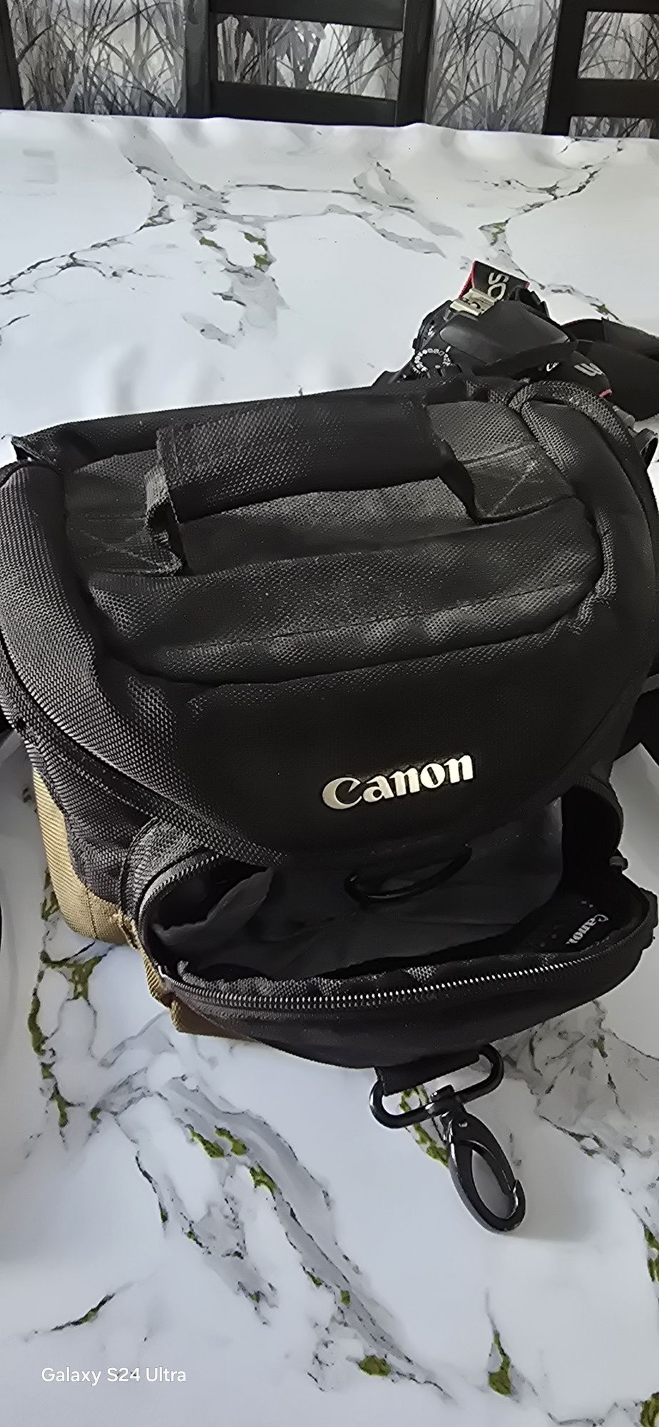 Продаётся фотоаппарат Canon
