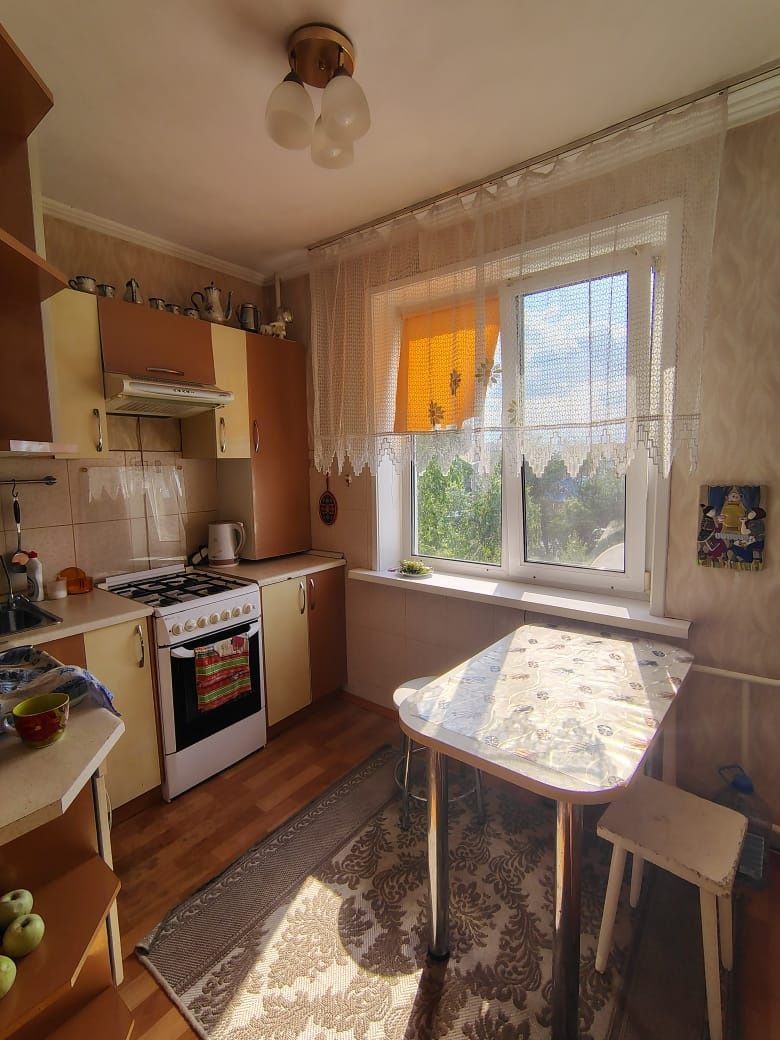 Продам 2х ком квартиру 8 школа