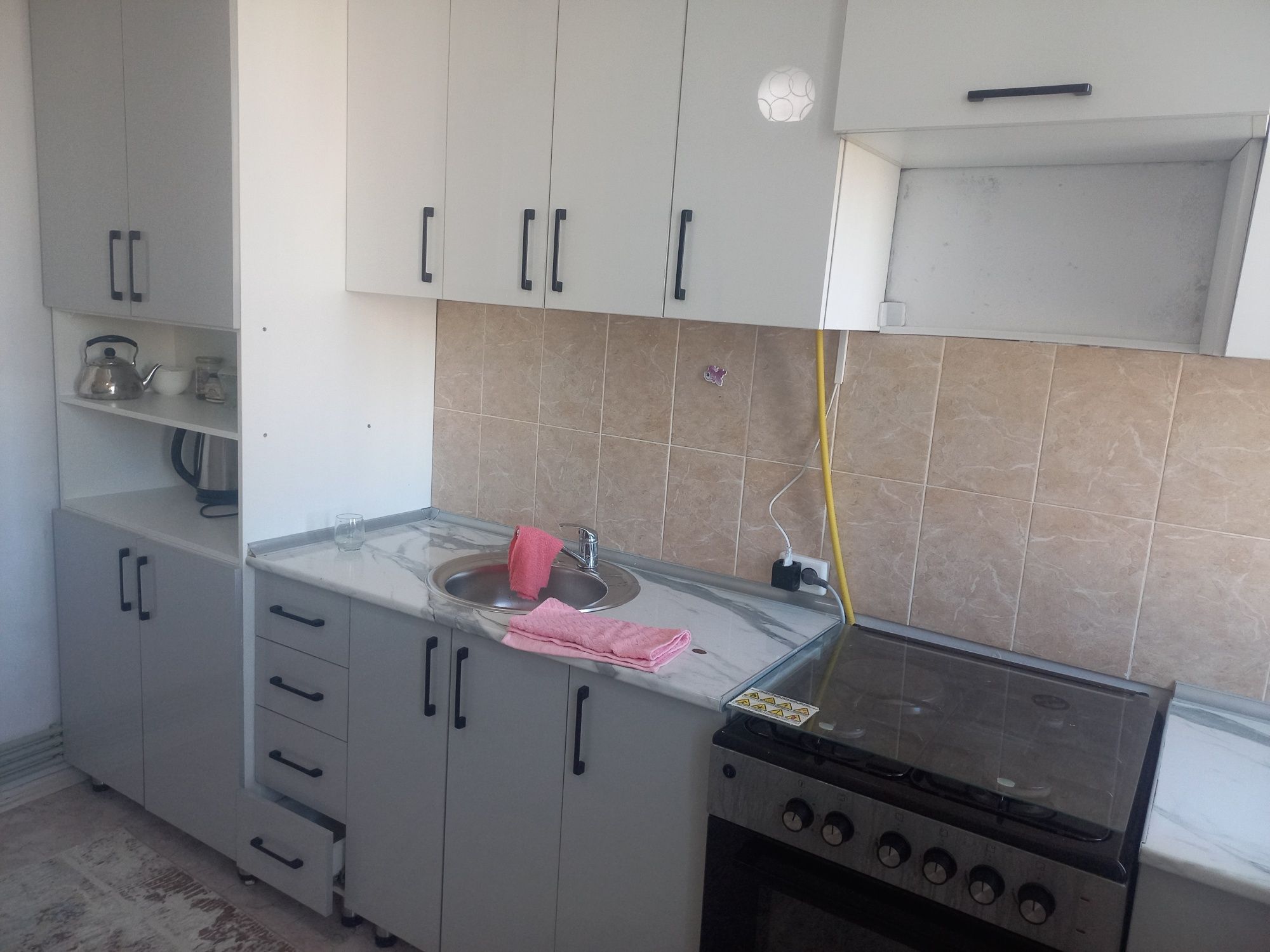 Түркістанда жаңа қалада Тұран молға қарсы орналасқан  3 бөлмелі пәтер