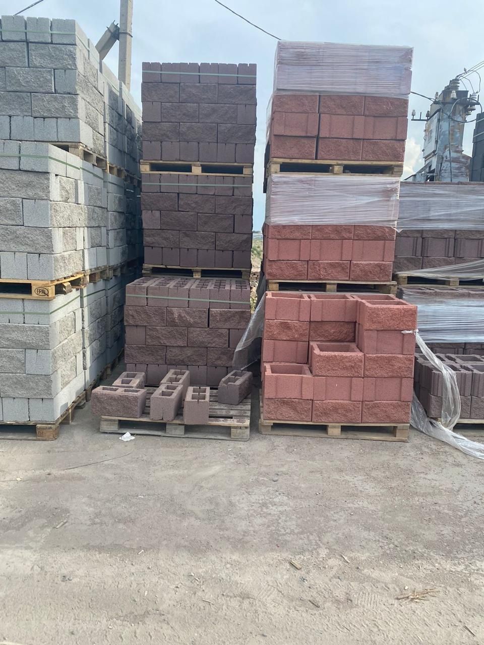 Рваные сплитерные блоки 33/33 40/40 390/190/190 накрывочные крышки