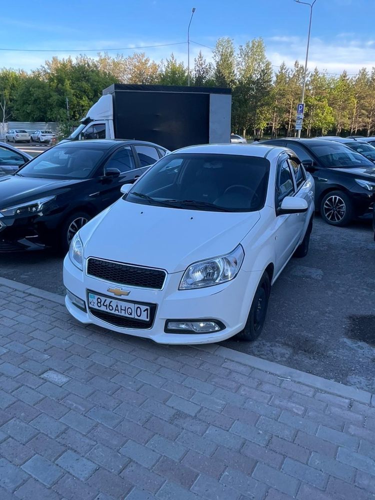 Аренда авто такси звоните срочно 8000 сутки