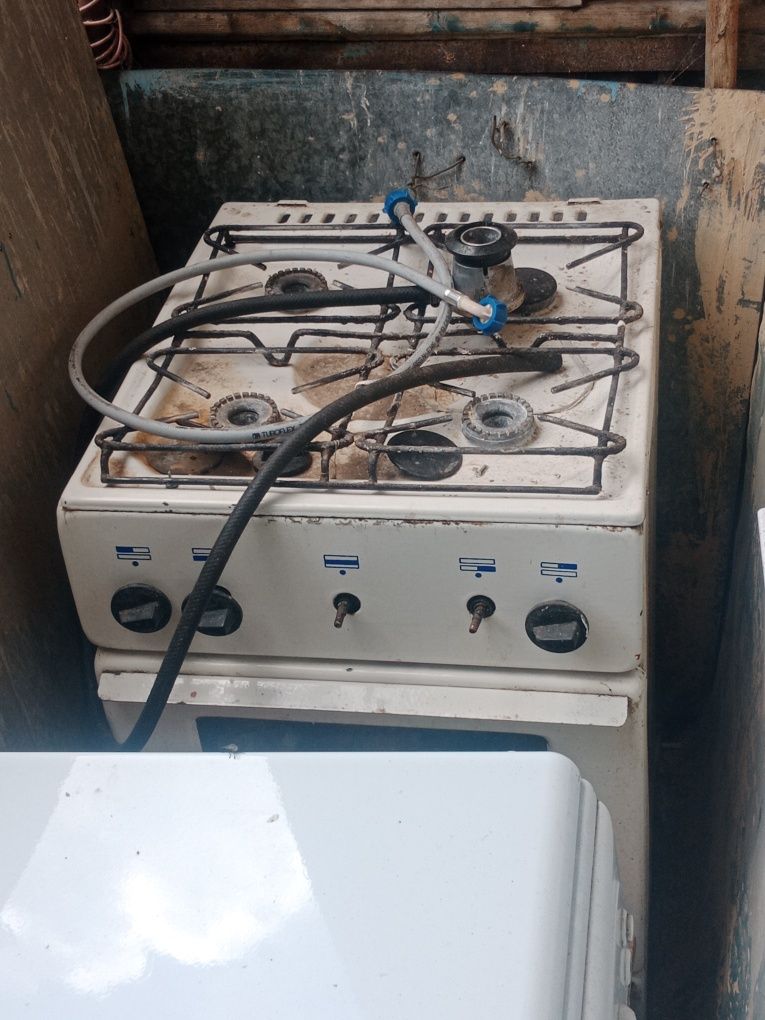 Газ плита продам