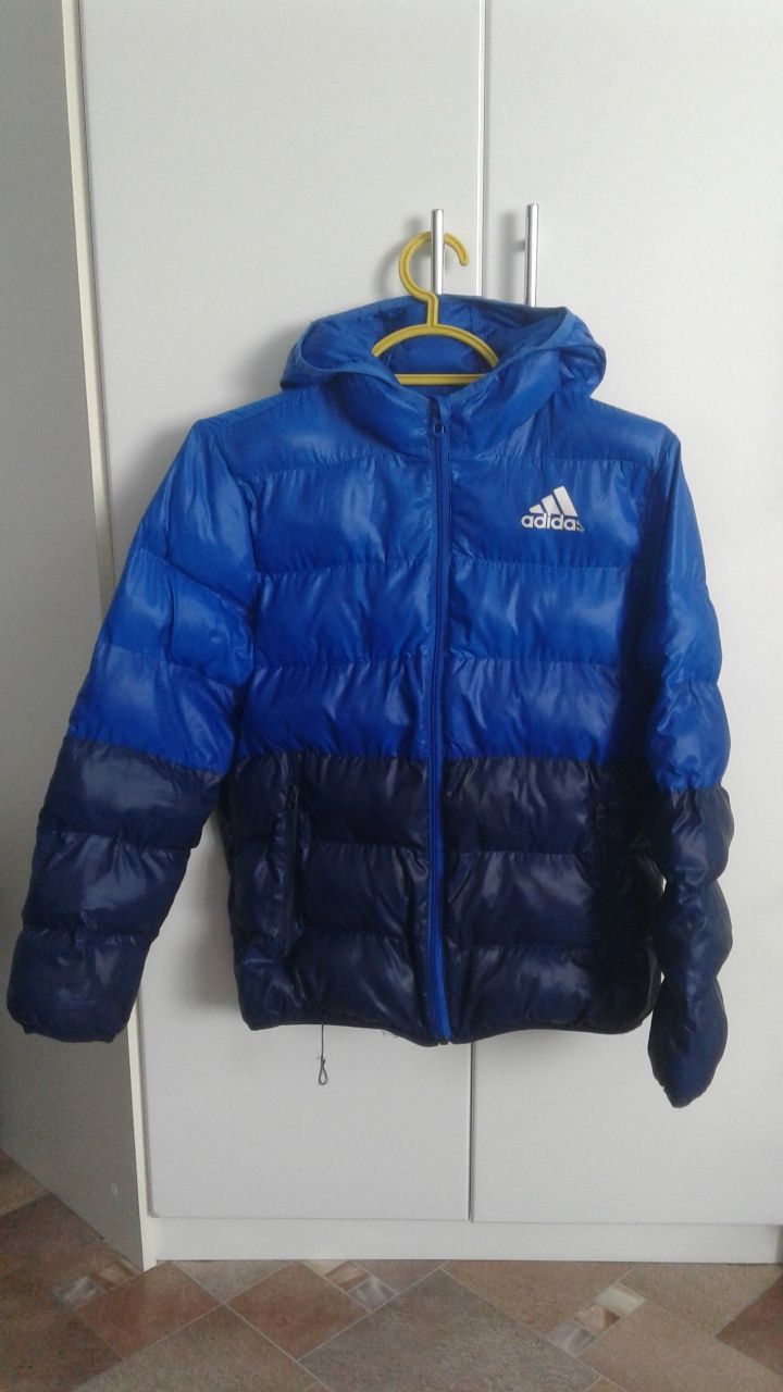 Продам куртку Adidas