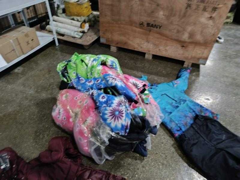 Зимний комплект верхней одежды Columbia разных цветов