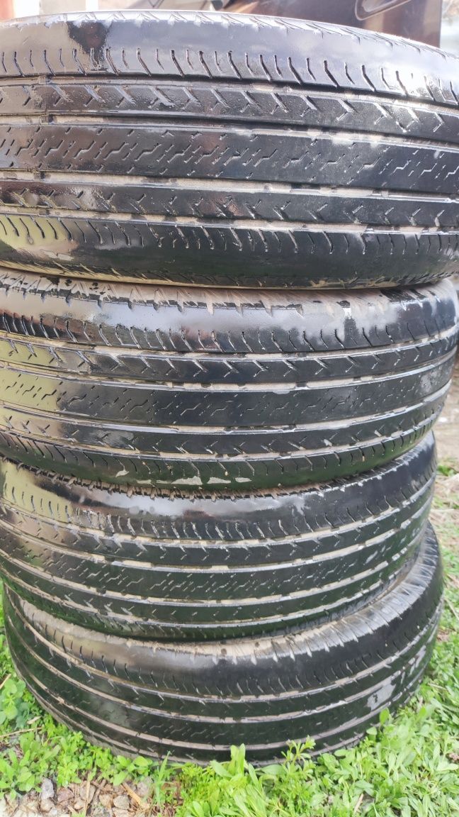 Шины Bridgestone 235. 75. R15 бу 4 баллона