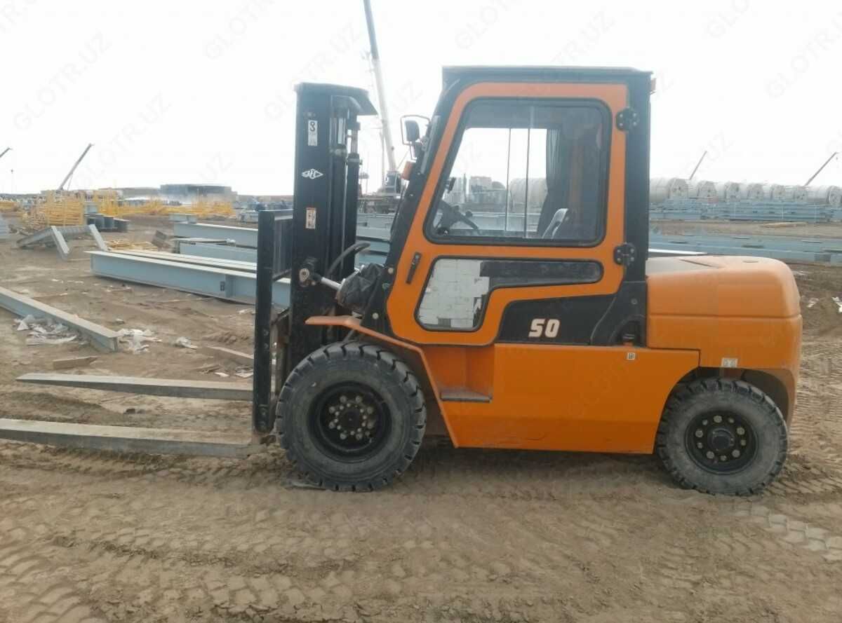 Аренда вилочным погрузчиков 5-10 тонн, услуги вилочных погрузчиков.