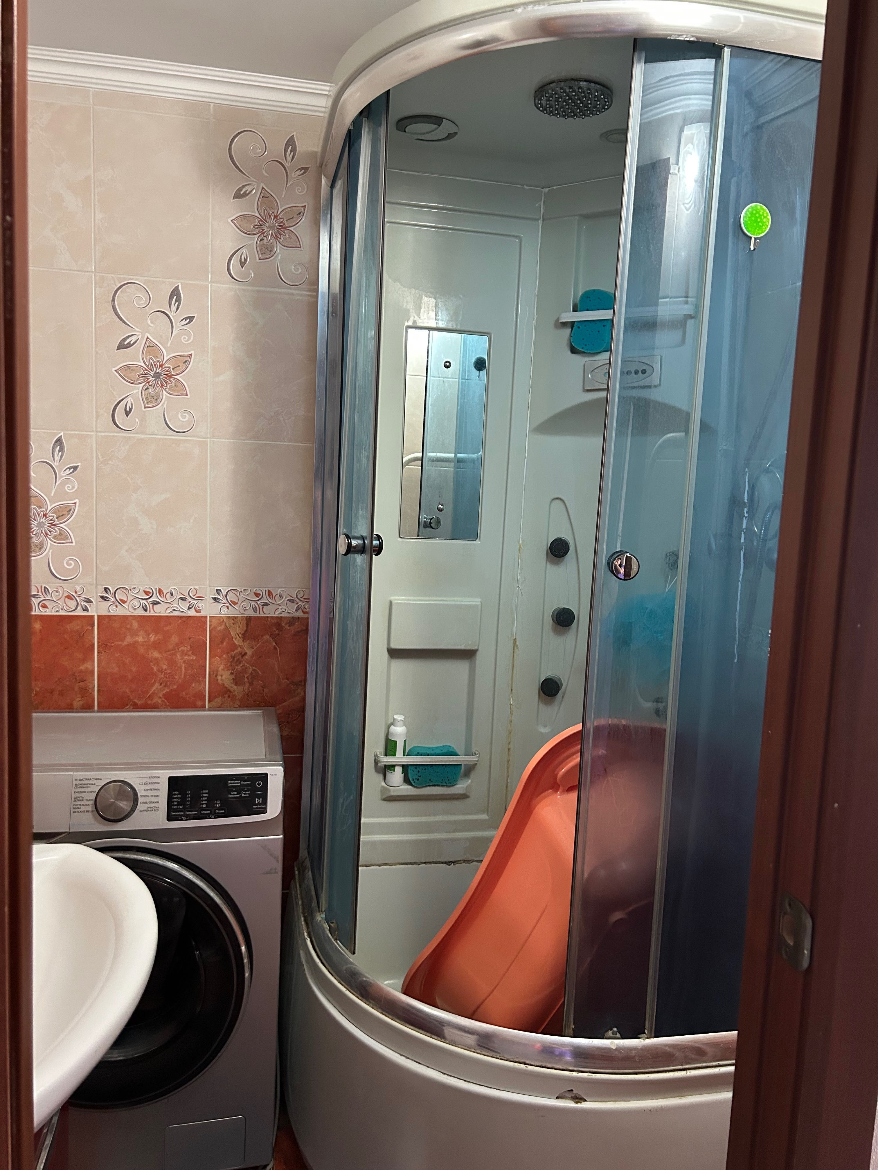 Продам в связи с переездом 4-х комнатную квартиру
