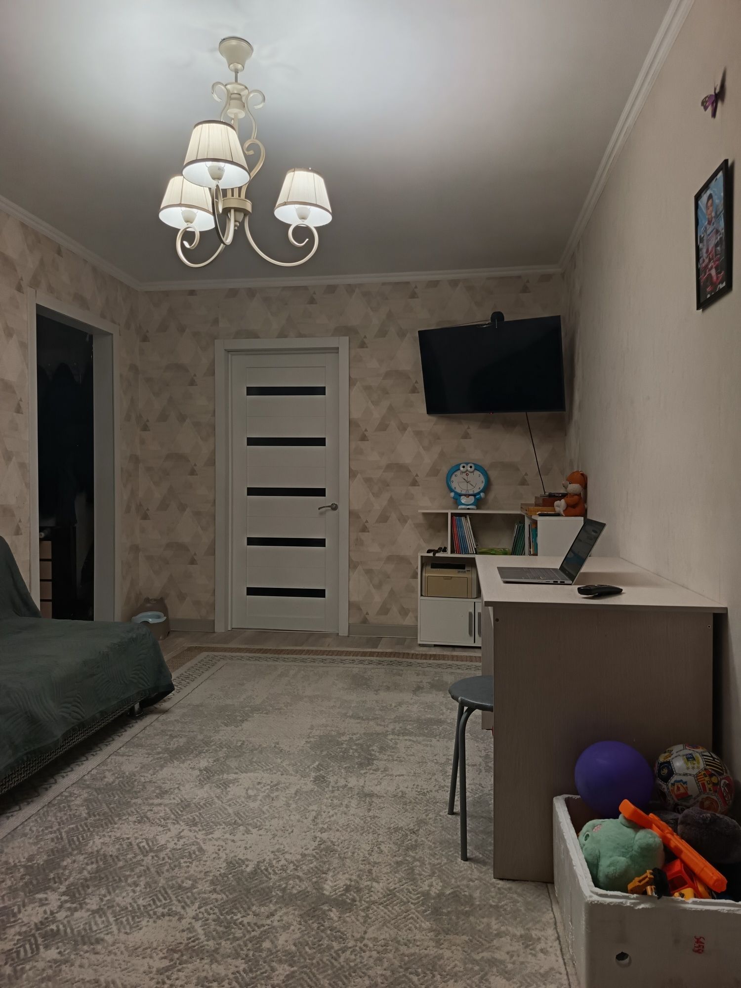 Продам 2х комн квартиру