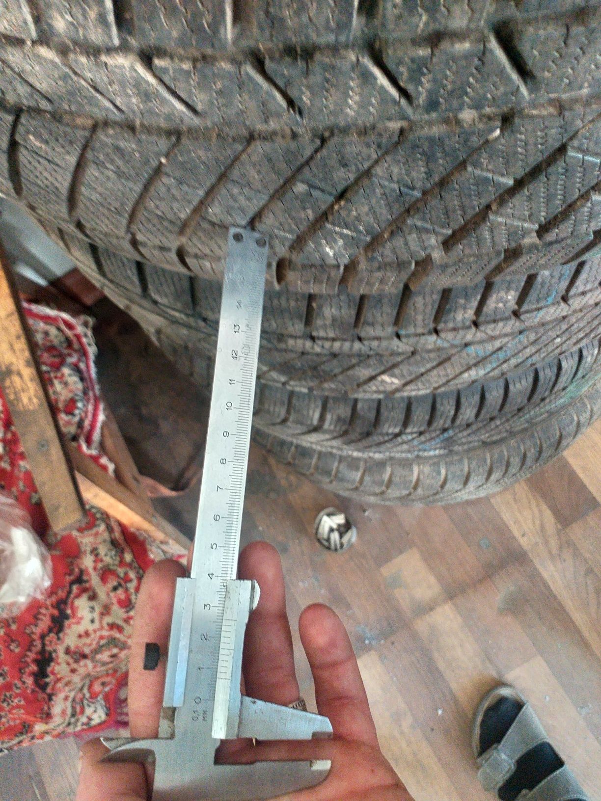 Продам комплект r 19 шин