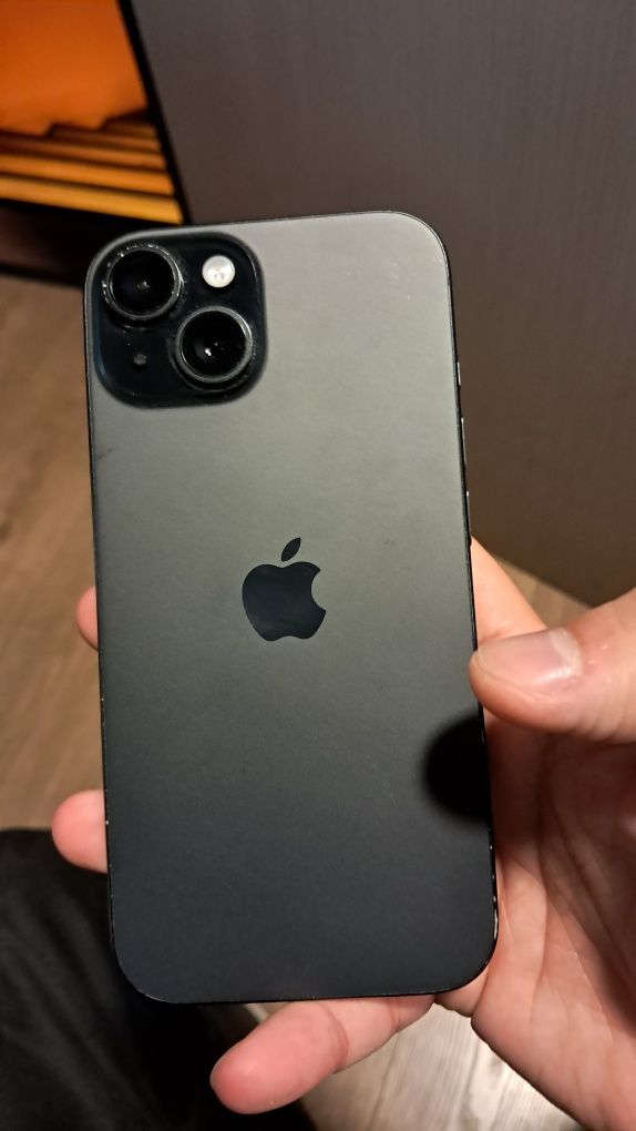 Продам Iphone 15