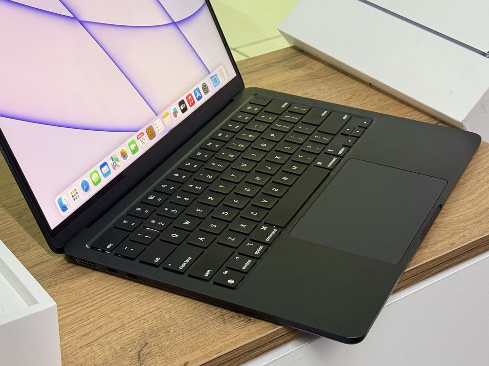 Срочно Apple MacBook Air 13.6 Chip M2 2023 Midnight темно-синий макбук
