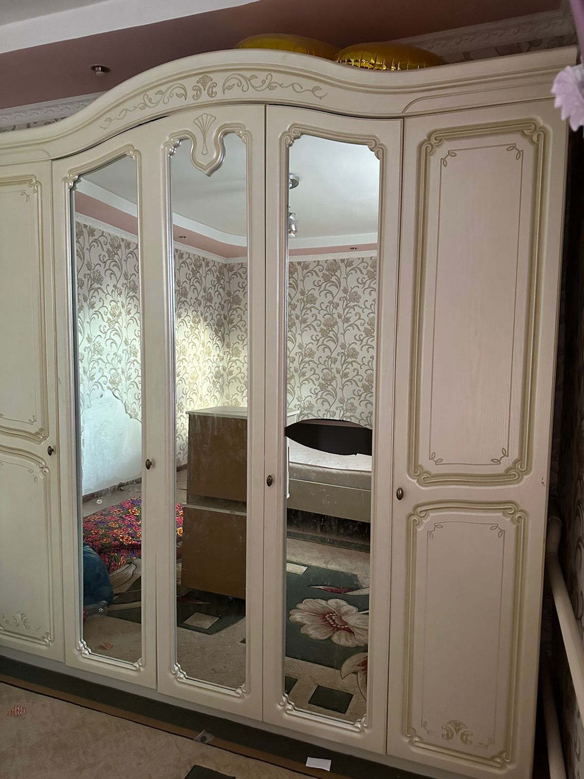 Спални матрос шкаф