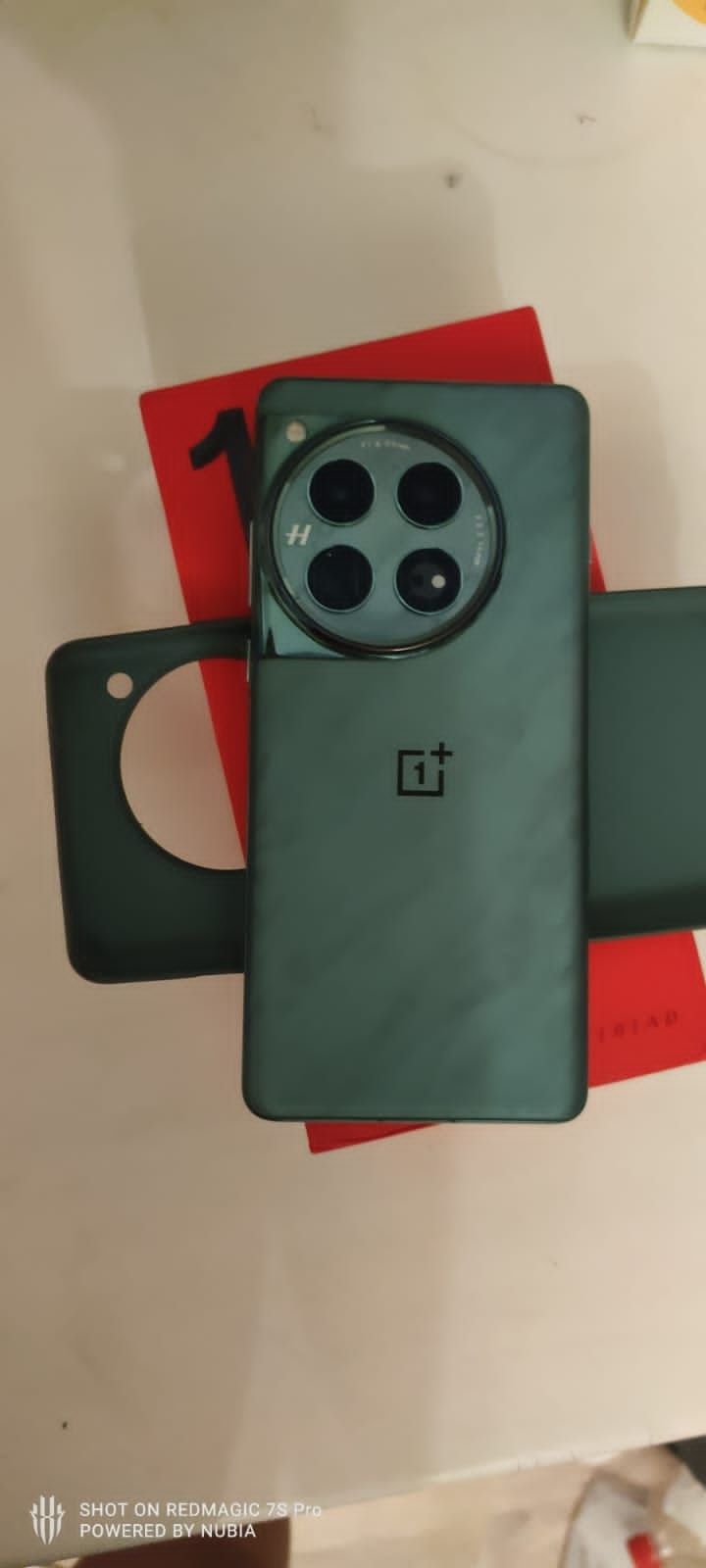 Ванплас 12 OnePlus 12