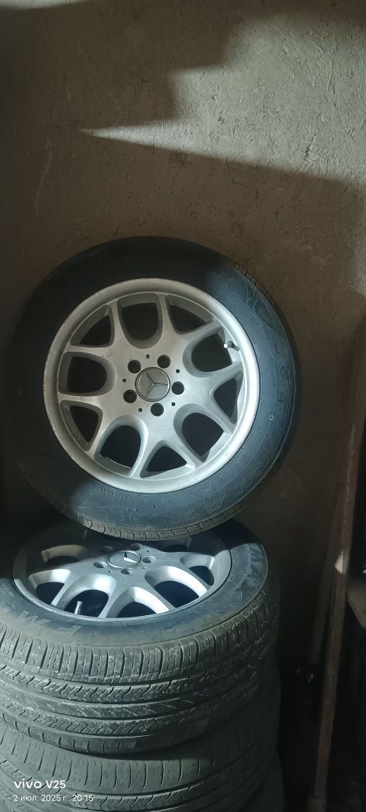 Мерсдес  s 320  титанка r 17 шины 235;55:17