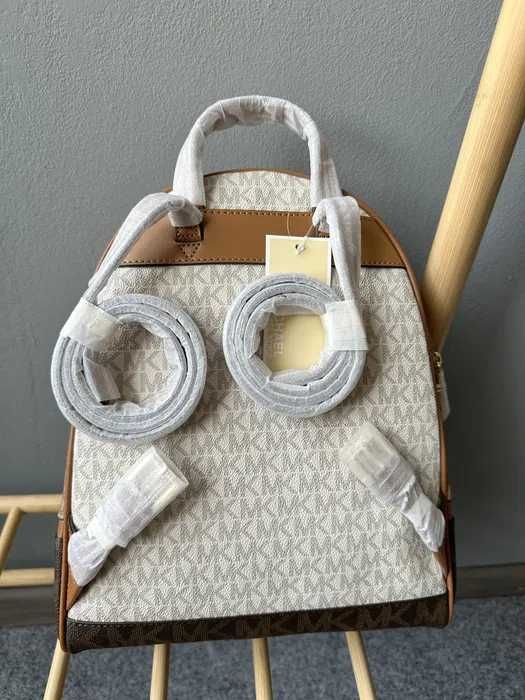 Рюкзак Michael Kors Rhea Zip