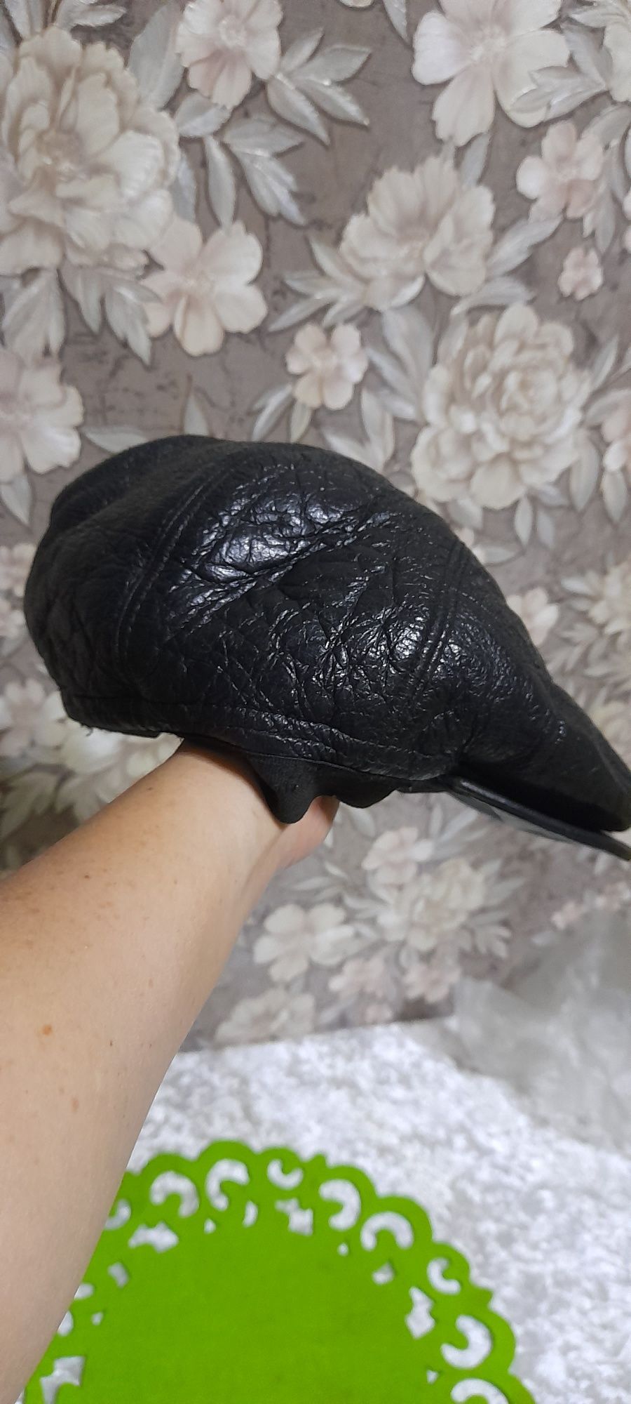 Продам кепку мужскую и женскую