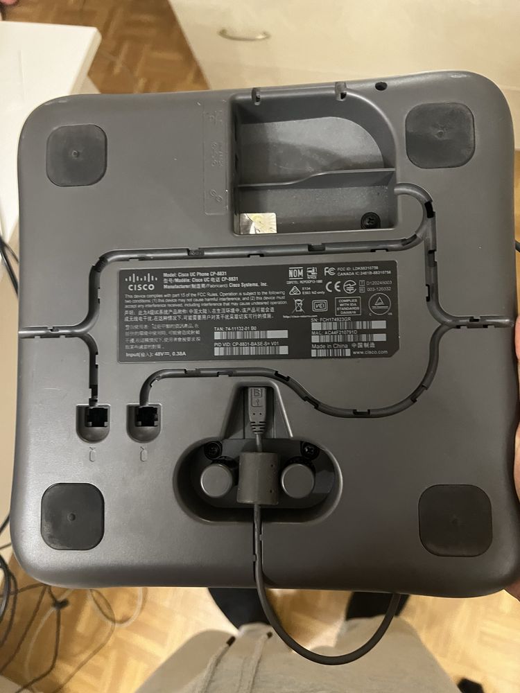 Конференц-телефон Cisco CP-8831 + Микрофон-удлинитель CP-8831-DCU-S