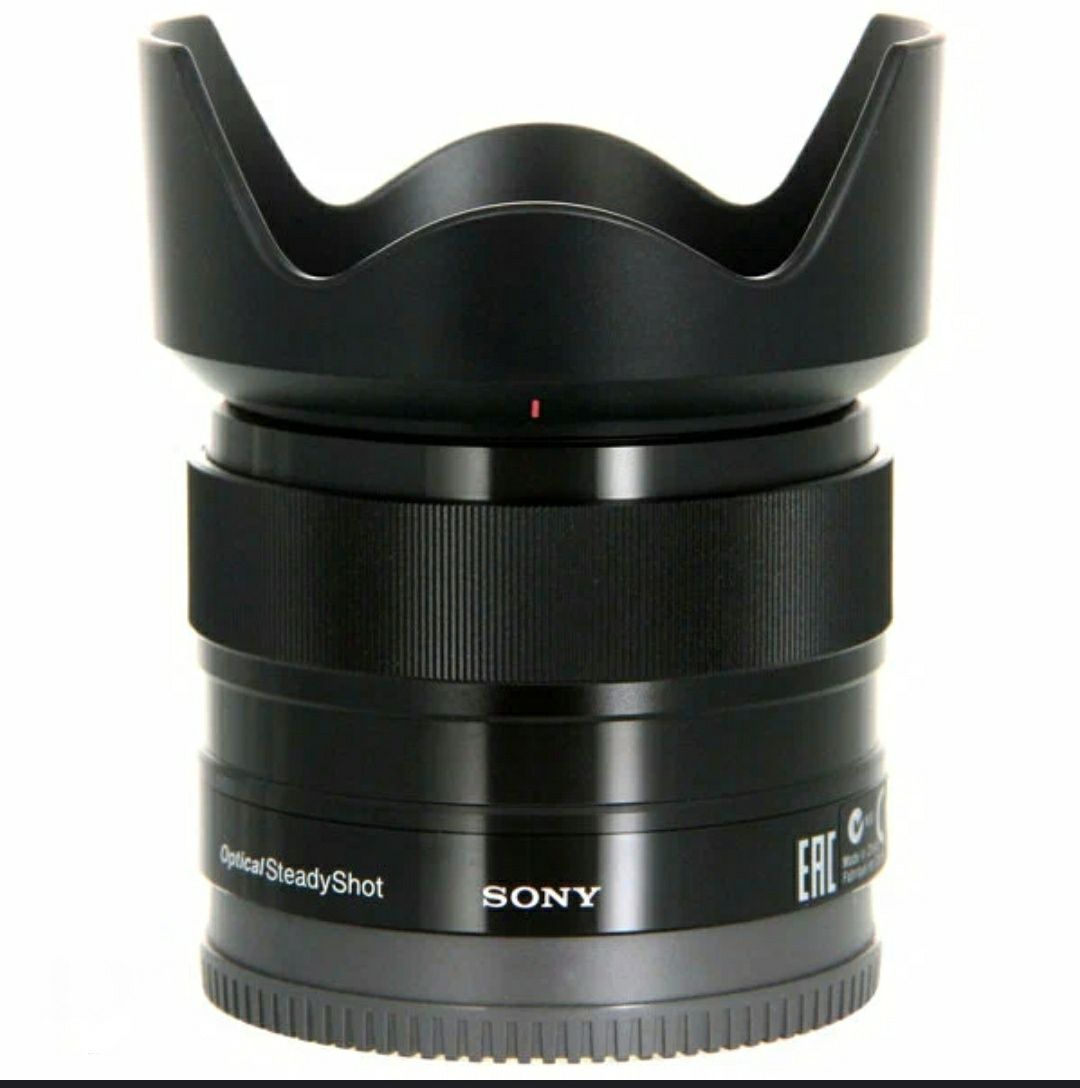 Срочно! Камера Sony A6000 с отличным объективом sel 35mm f1.8