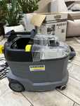 Karcher моющий пылесос почти новая